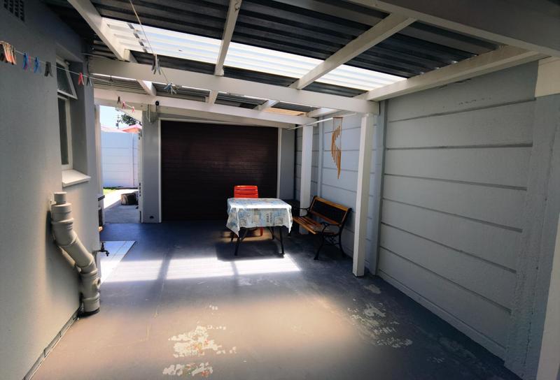 3 Bedroom Property for Sale in Goodwood Estate Western Cape